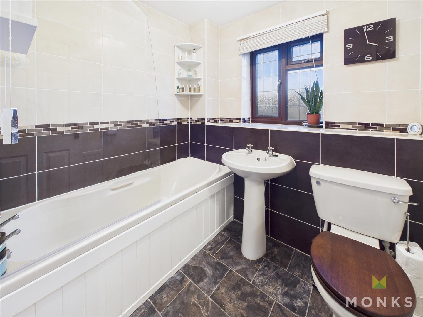 31 Chelwood Drive, Shrewsbury, SY1 3YZ For Sale